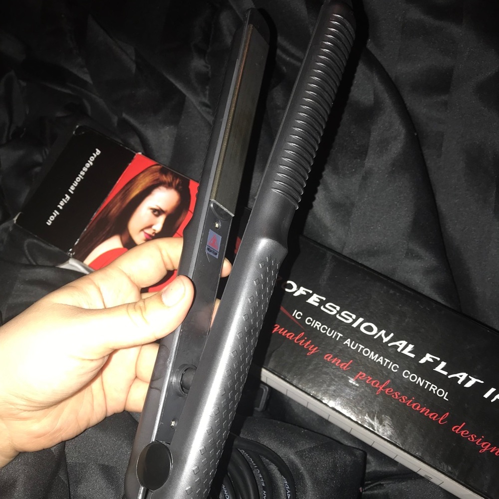 Straightener